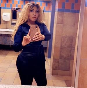 Meet your Posher, Nadia